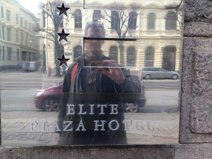 Elite Plaza med Swea Hof hör till stadens bästa hotell/krogar. Stadsjord anlitas för att bygga bättre hållbarhet. 